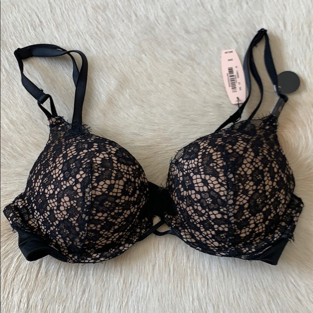 Victoria Secret Push-up Bra size 32A
